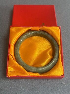 Genuine 100% NATURAL Burmese Green Jadeite Jade Bangle Bracelet GRADE A